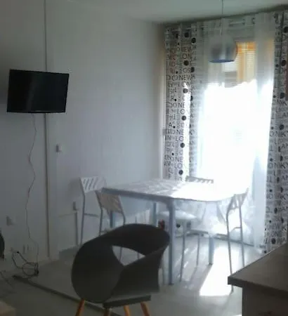 P2 + Du Roi شقة لو غراو دو روا